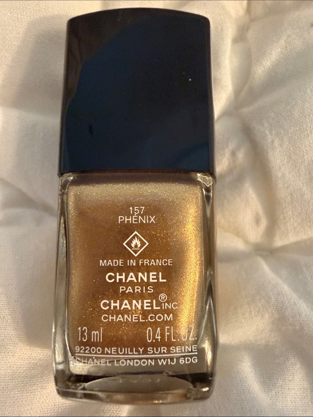 CHANEL LIMITED EDITION
157 PHENIX Le Vernis Nail Polish